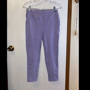 NWOT Lavender Purple Leggings SZ M